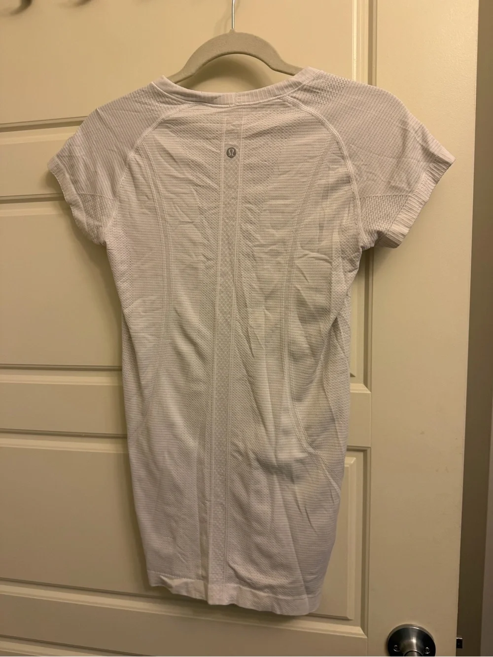 lululemon athletica lightweight white